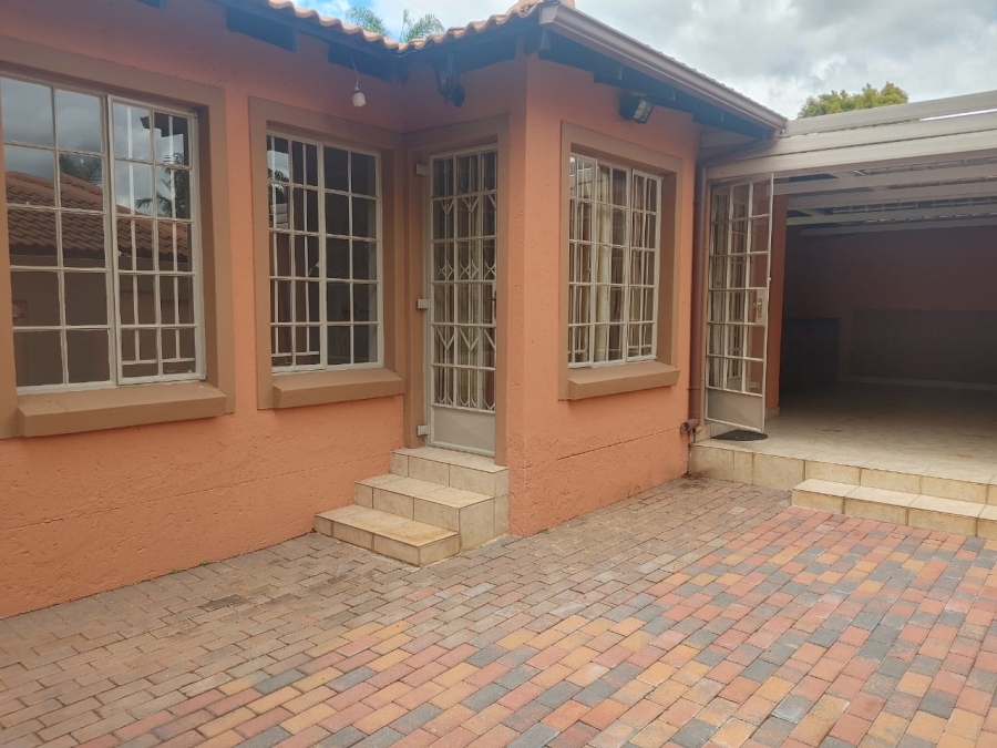 2 Bedroom Property for Sale in Florauna Gauteng