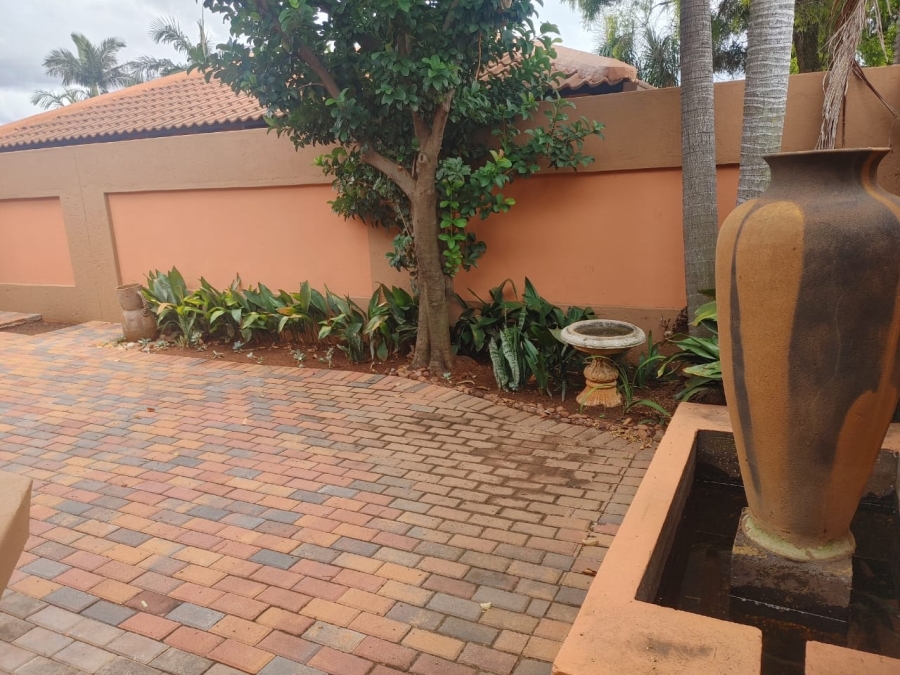 2 Bedroom Property for Sale in Florauna Gauteng