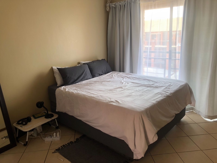 1 Bedroom Property for Sale in Noordwyk Gauteng