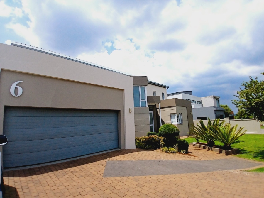 4 Bedroom Property for Sale in Midstream Ridge Gauteng