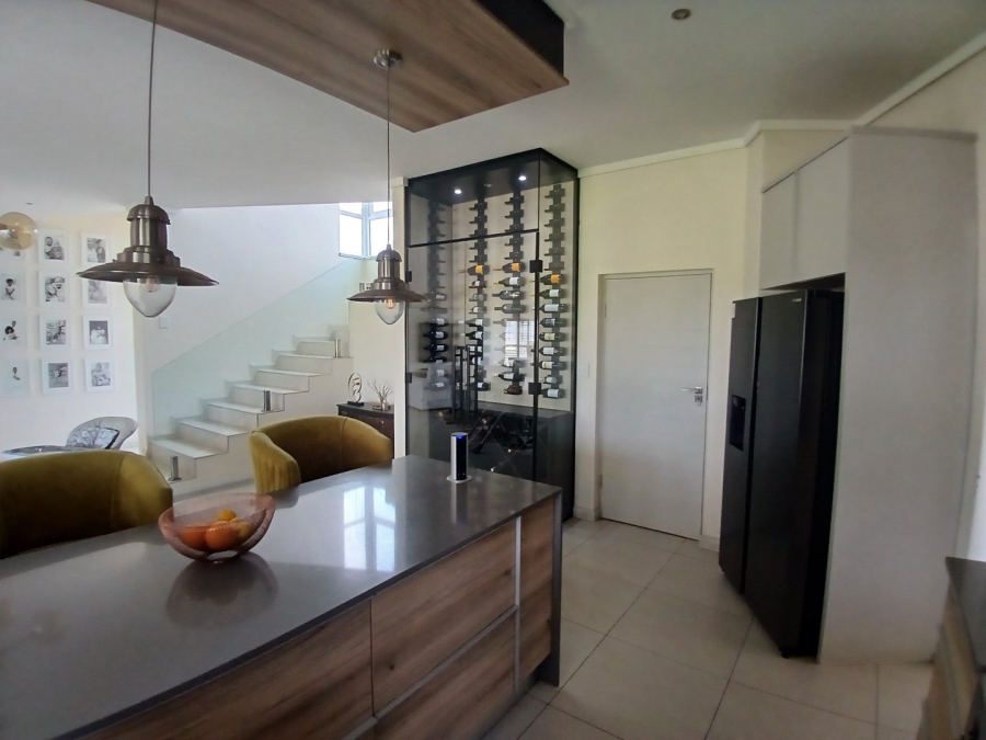 4 Bedroom Property for Sale in Midstream Ridge Gauteng