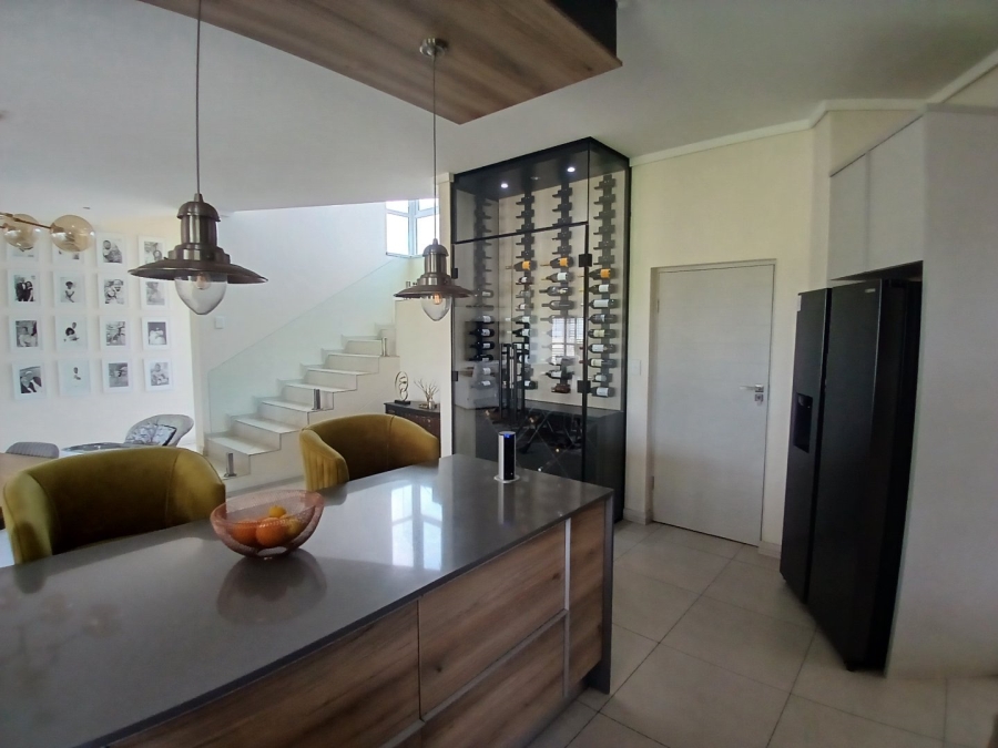 4 Bedroom Property for Sale in Midstream Ridge Gauteng