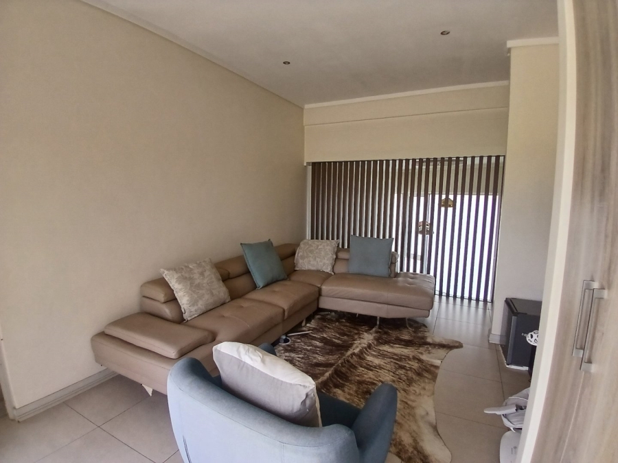 4 Bedroom Property for Sale in Midstream Ridge Gauteng