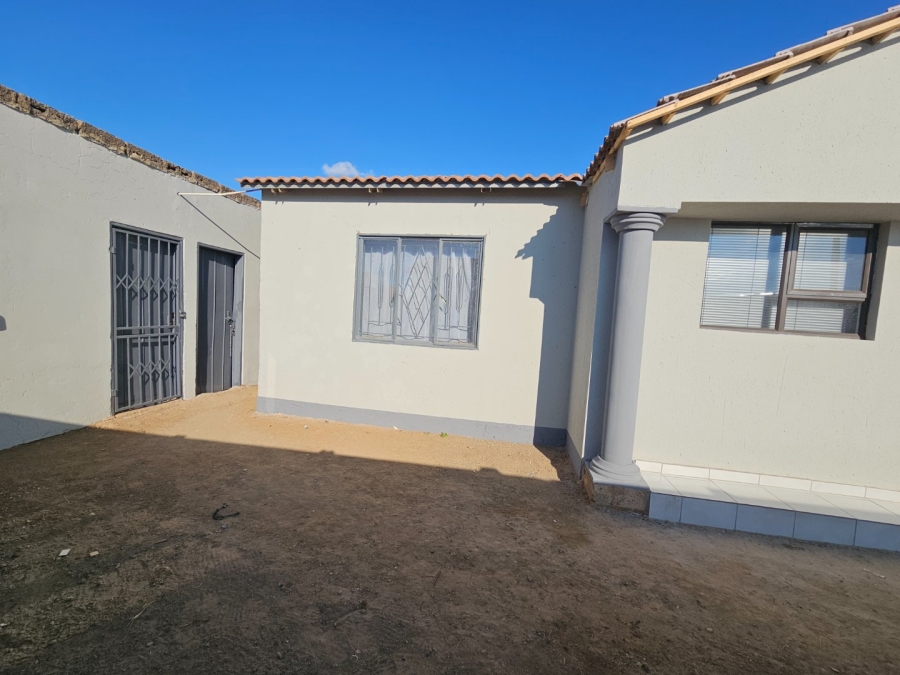 2 Bedroom Property for Sale in Daveyton Gauteng