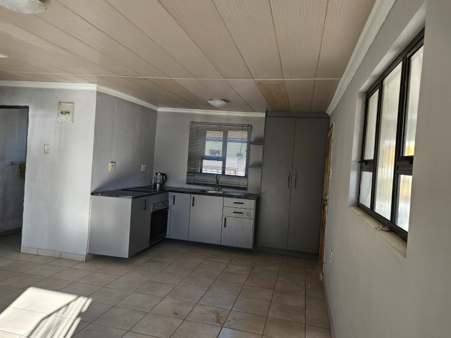 2 Bedroom Property for Sale in Daveyton Gauteng