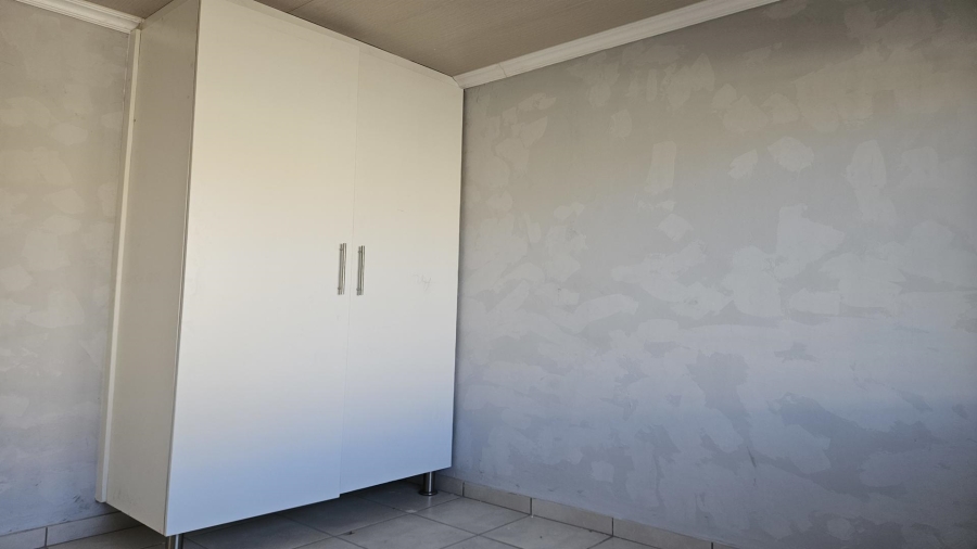 2 Bedroom Property for Sale in Daveyton Gauteng