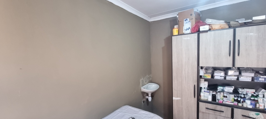 2 Bedroom Property for Sale in Fleurhof Gauteng