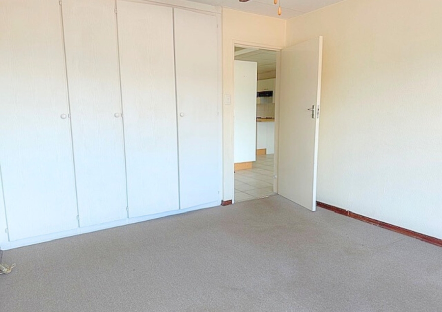 2 Bedroom Property for Sale in Noordheuwel Gauteng