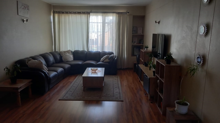 2 Bedroom Property for Sale in Bedford Gardens Gauteng