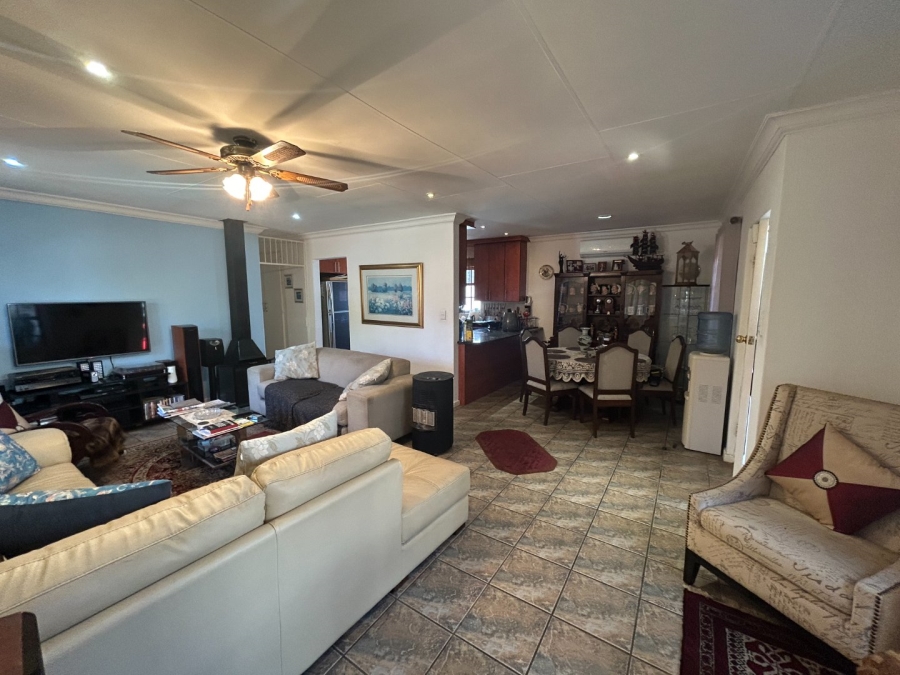  Bedroom Property for Sale in Northwold Gauteng