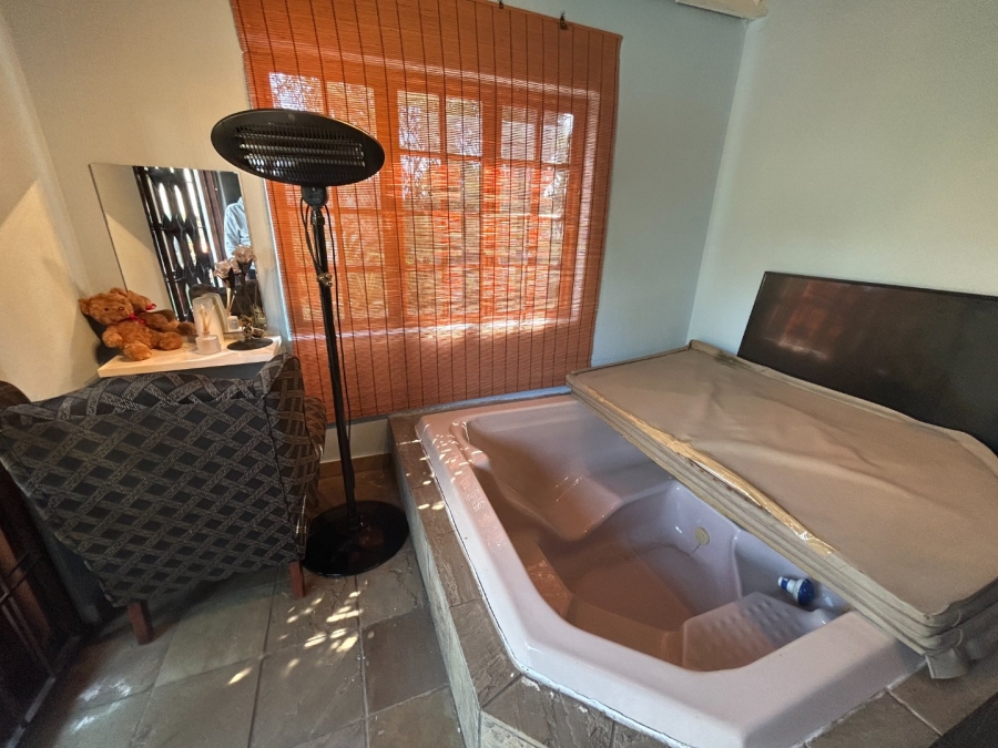  Bedroom Property for Sale in Northwold Gauteng