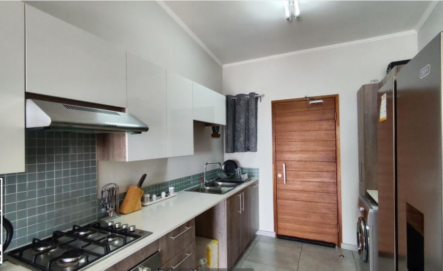 2 Bedroom Property for Sale in Glen Marais Gauteng