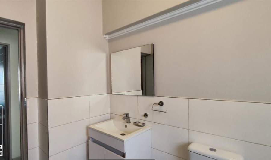 2 Bedroom Property for Sale in Glen Marais Gauteng