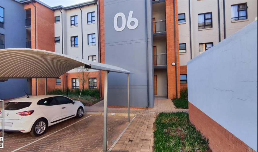 2 Bedroom Property for Sale in Glen Marais Gauteng