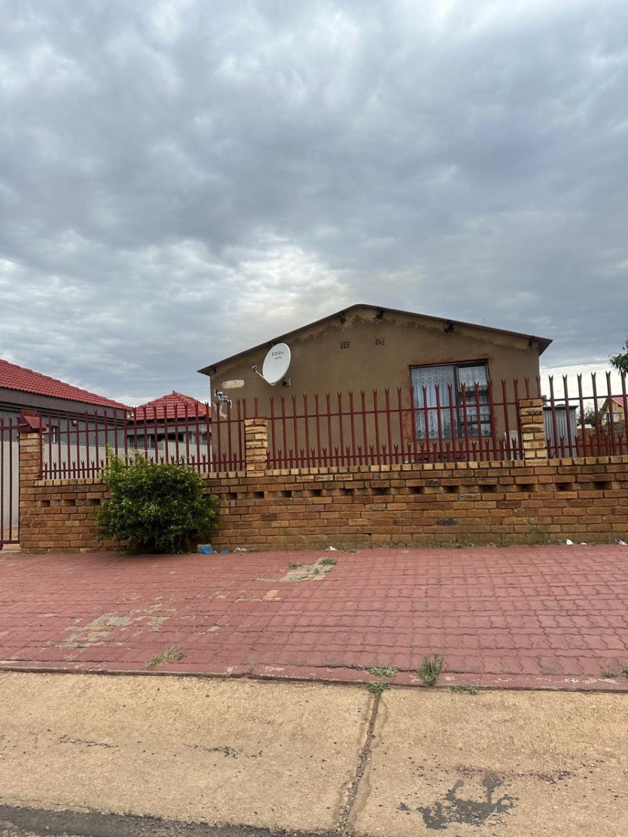 2 Bedroom Property for Sale in Mamelodi East Gauteng