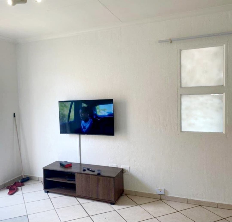 1 Bedroom Property for Sale in Annlin Gauteng