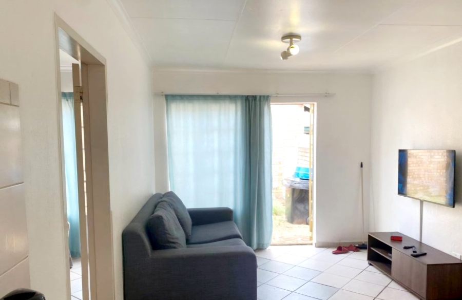 1 Bedroom Property for Sale in Annlin Gauteng