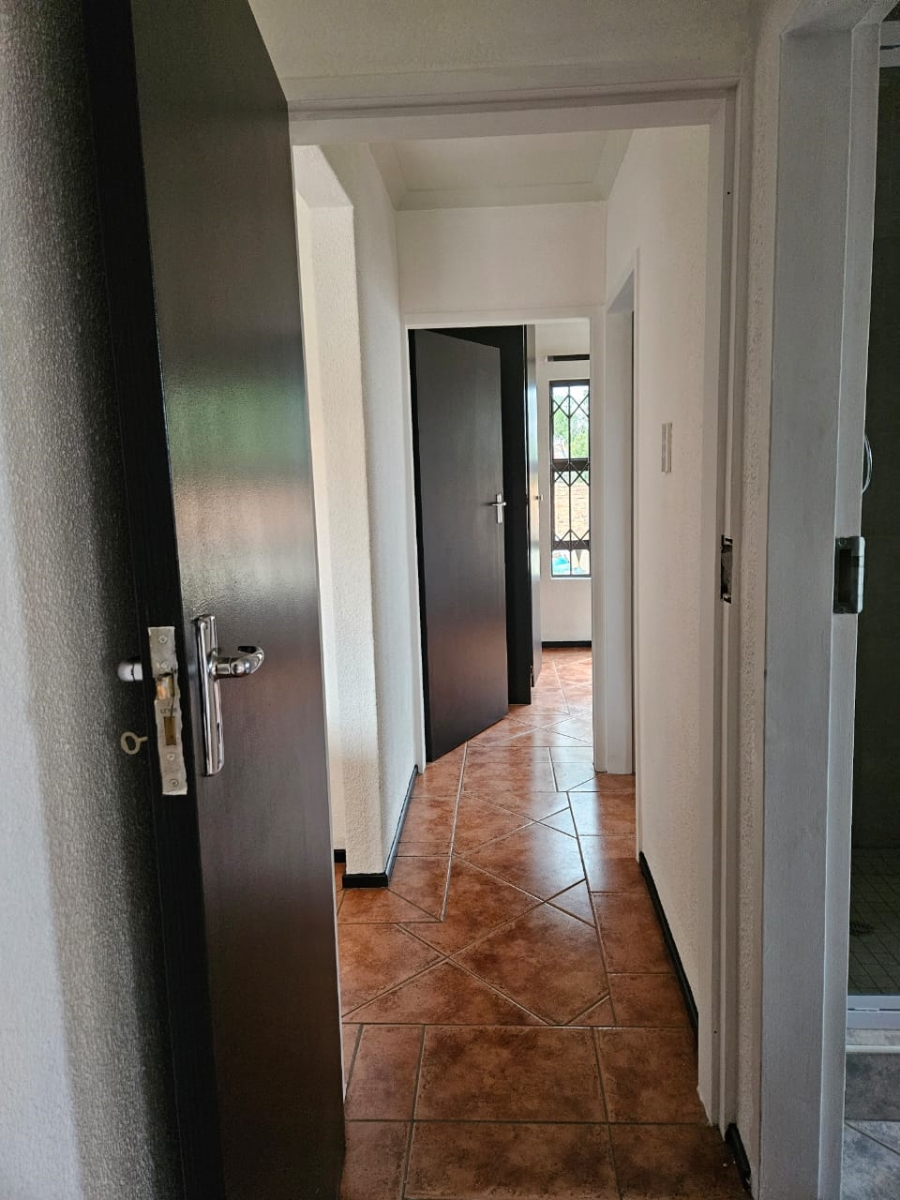 To Let 2 Bedroom Property for Rent in Kyalami Hills Gauteng