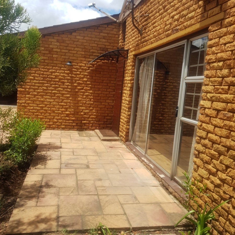 To Let commercial Property for Rent in Witkoppen Gauteng