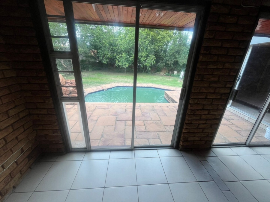 To Let commercial Property for Rent in Witkoppen Gauteng