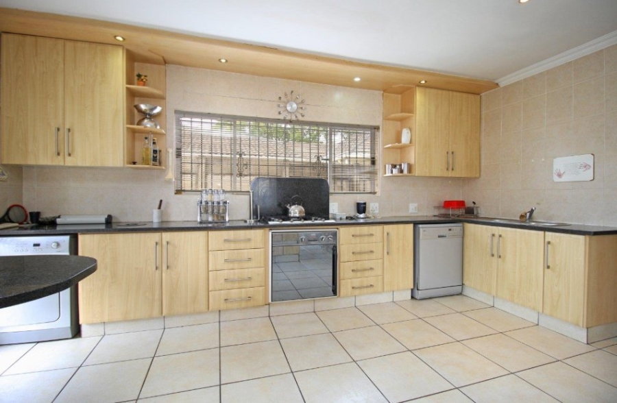 4 Bedroom Property for Sale in Elma Park Gauteng