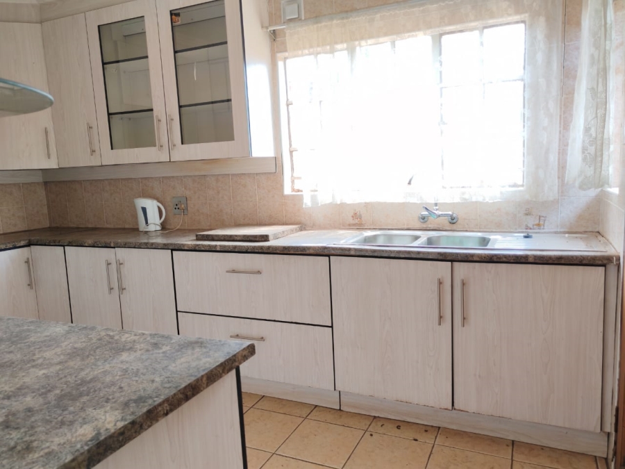 3 Bedroom Property for Sale in Lenasia Ext 10 Gauteng