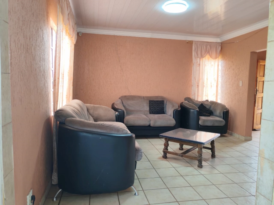 3 Bedroom Property for Sale in Lenasia Ext 10 Gauteng