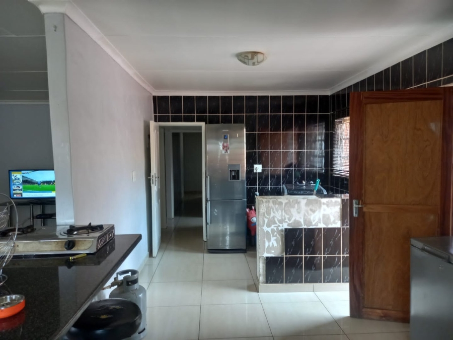 3 Bedroom Property for Sale in Lenasia Ext 2 Gauteng