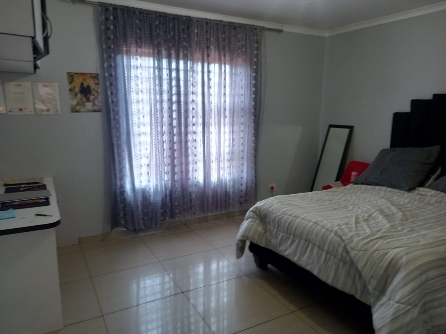 3 Bedroom Property for Sale in Lenasia Ext 2 Gauteng