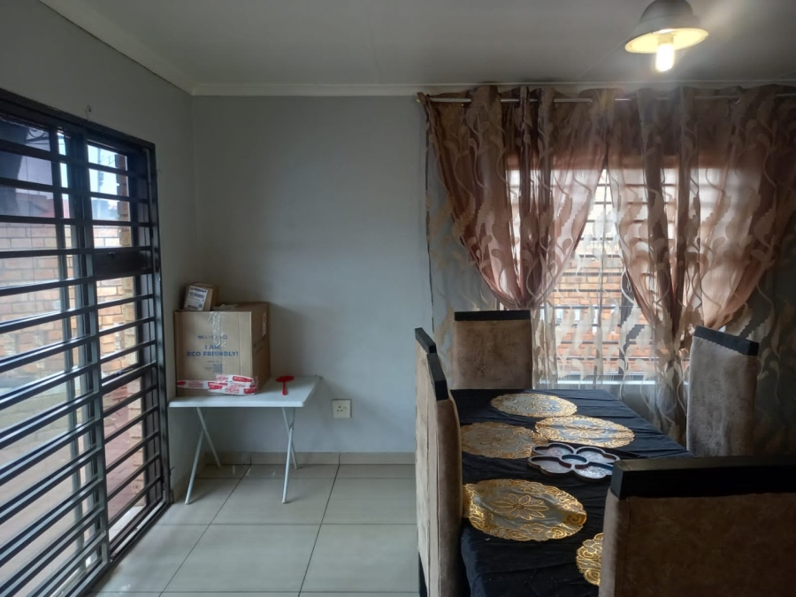 3 Bedroom Property for Sale in Lenasia Ext 2 Gauteng