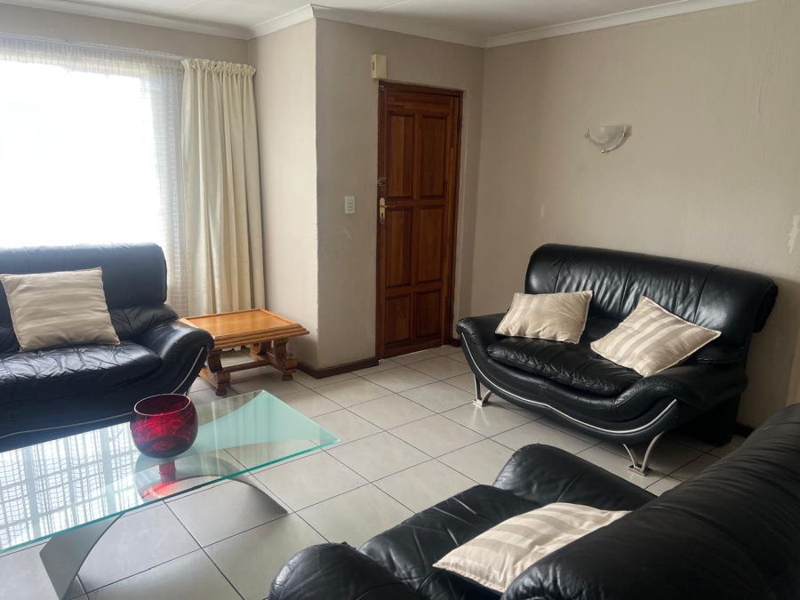 3 Bedroom Property for Sale in Glenanda Gauteng