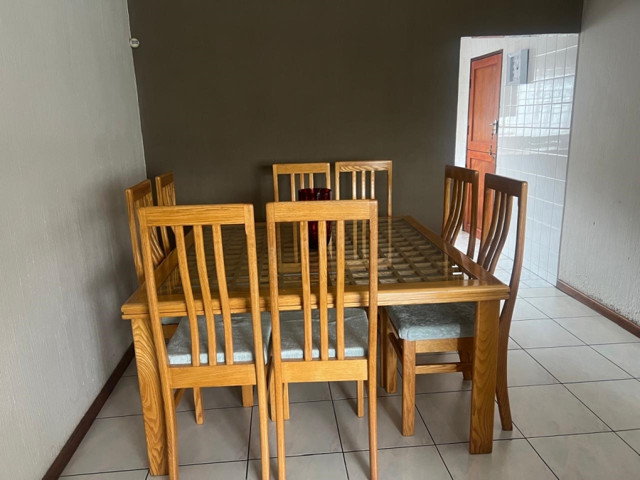 3 Bedroom Property for Sale in Glenanda Gauteng