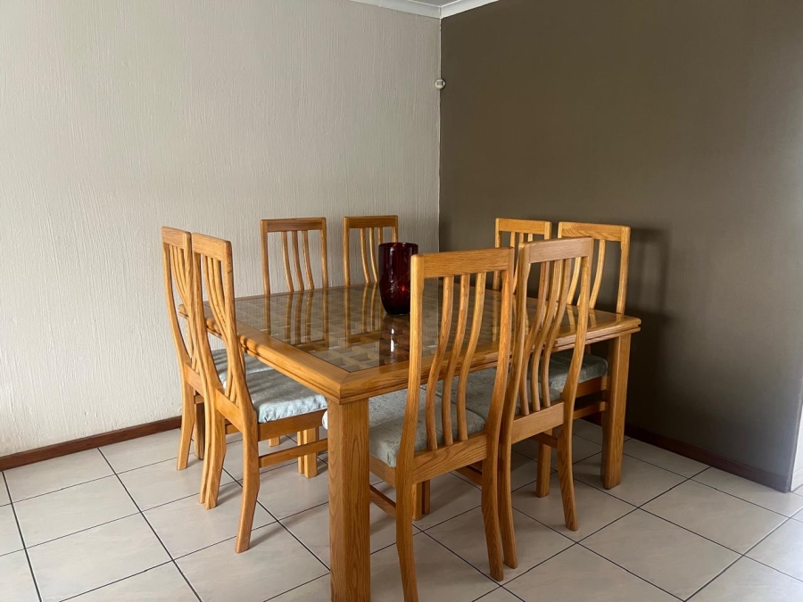 3 Bedroom Property for Sale in Glenanda Gauteng