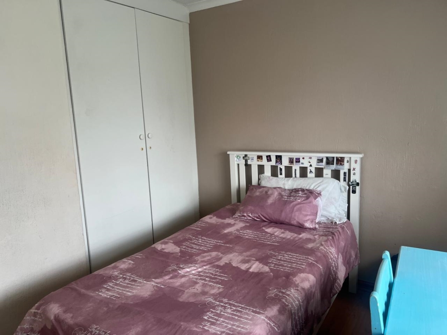 3 Bedroom Property for Sale in Glenanda Gauteng