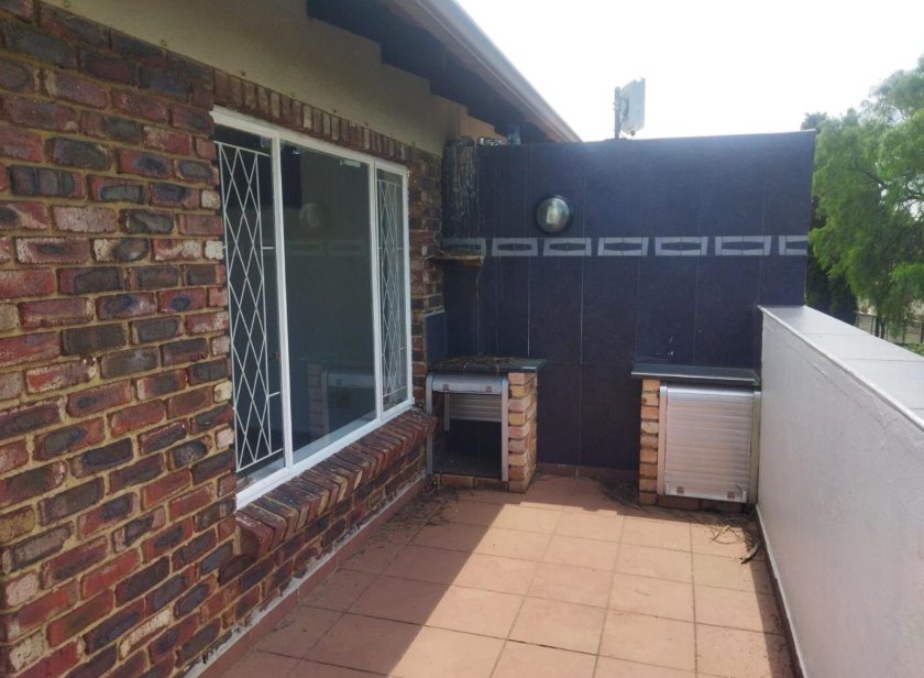 2 Bedroom Property for Sale in Eden Glen Gauteng