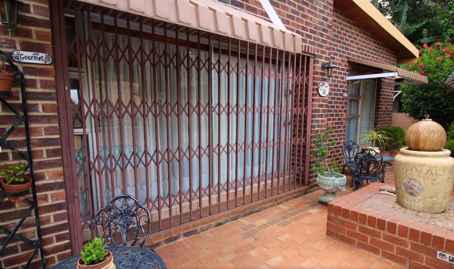 10 Bedroom Property for Sale in Kensington Gauteng