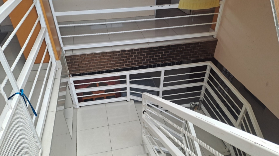  Bedroom Property for Sale in Laudium Gauteng