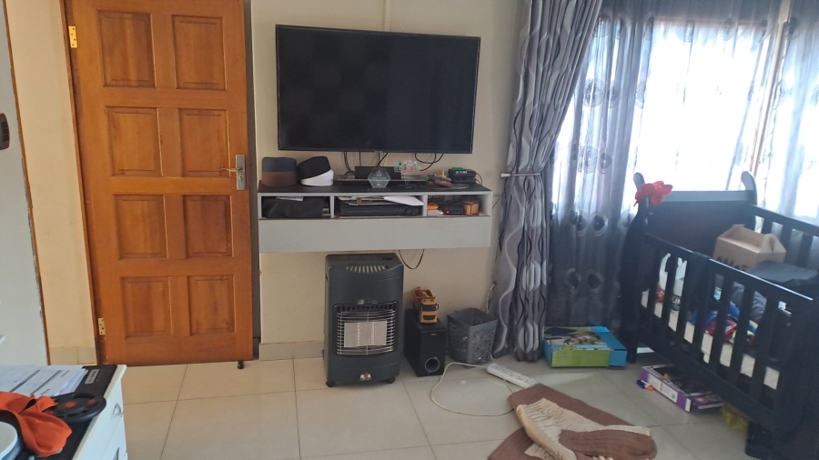  Bedroom Property for Sale in Laudium Gauteng