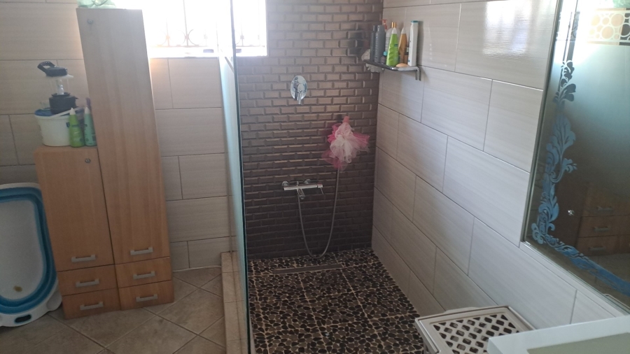  Bedroom Property for Sale in Laudium Gauteng