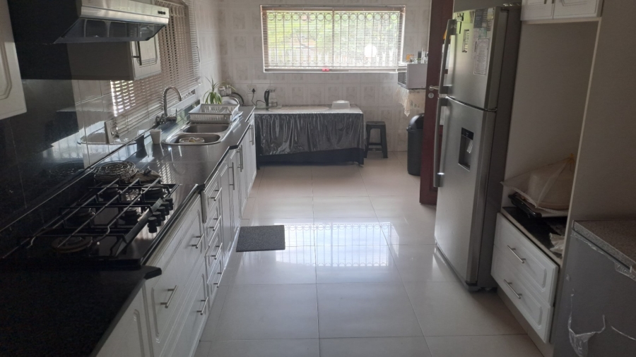  Bedroom Property for Sale in Laudium Gauteng