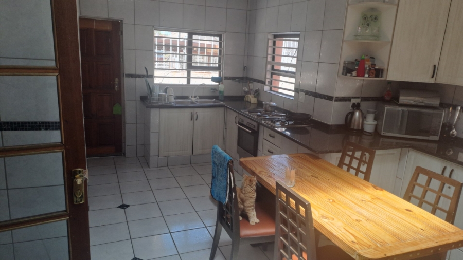  Bedroom Property for Sale in Mayfair Gauteng