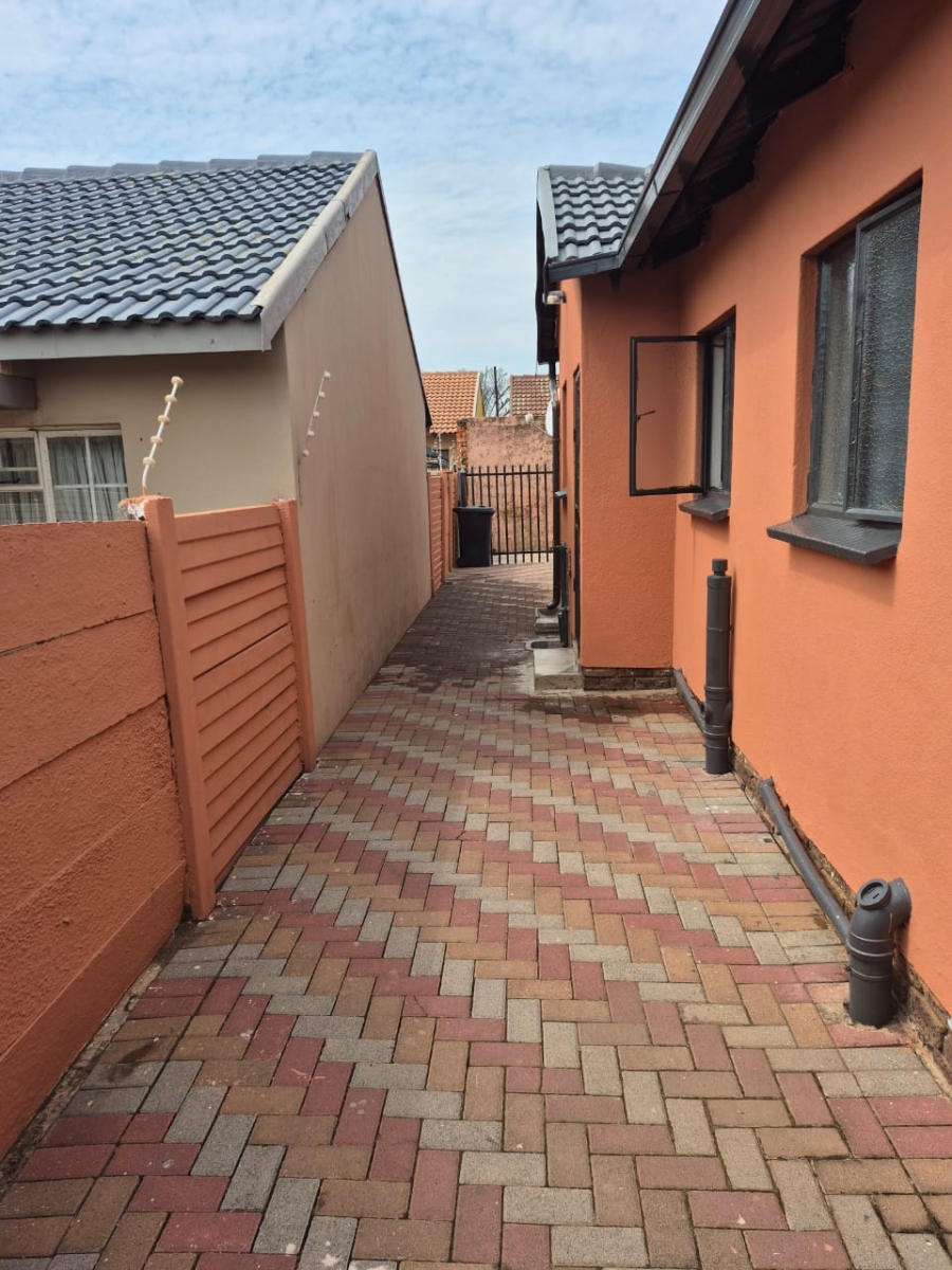 3 Bedroom Property for Sale in Karenpark Gauteng