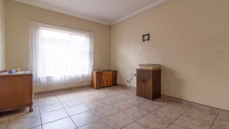 3 Bedroom Property for Sale in New Redruth Gauteng