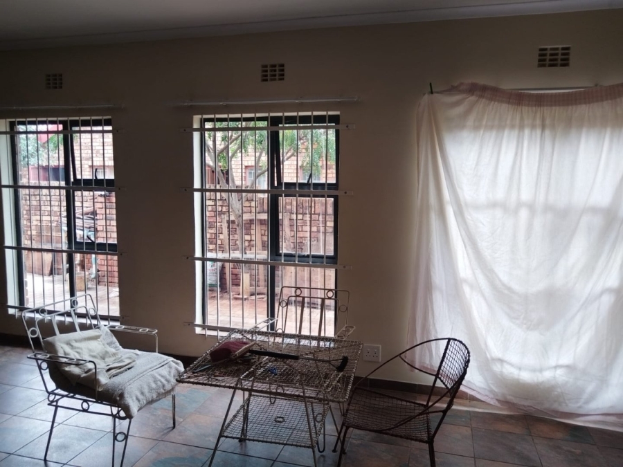 To Let 2 Bedroom Property for Rent in The Orchards Gauteng