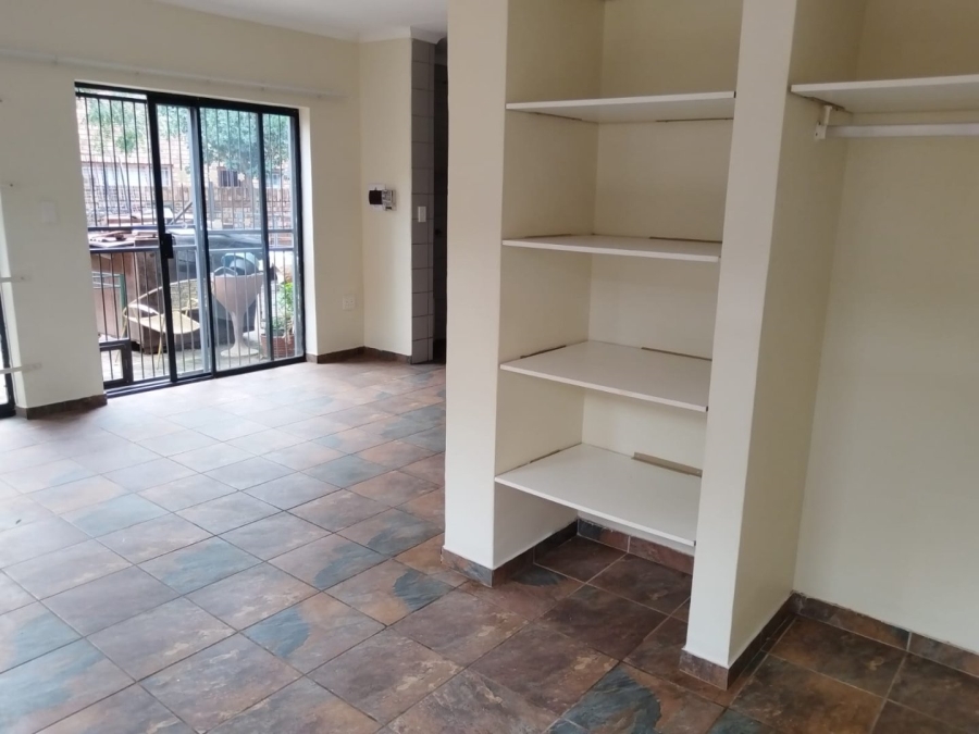 To Let 2 Bedroom Property for Rent in The Orchards Gauteng