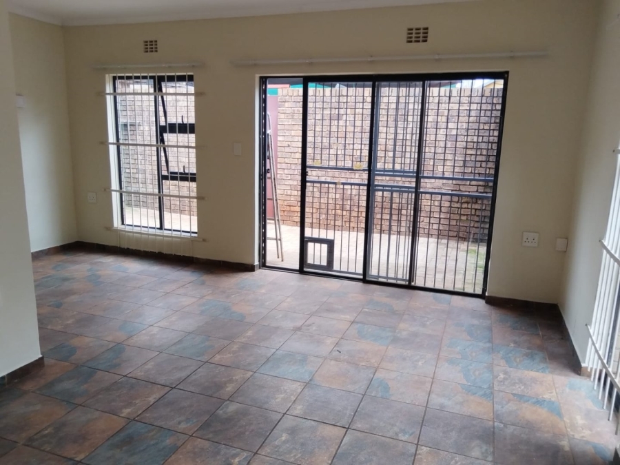 To Let 2 Bedroom Property for Rent in The Orchards Gauteng