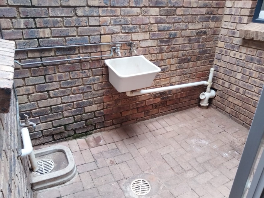 To Let 2 Bedroom Property for Rent in The Orchards Gauteng