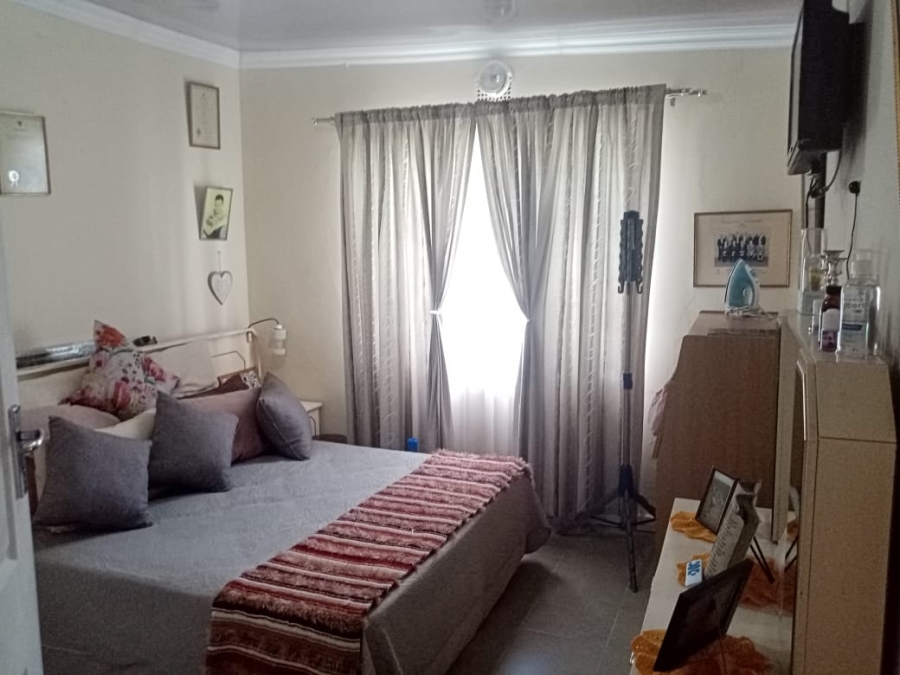 7 Bedroom Property for Sale in Silverton Gauteng