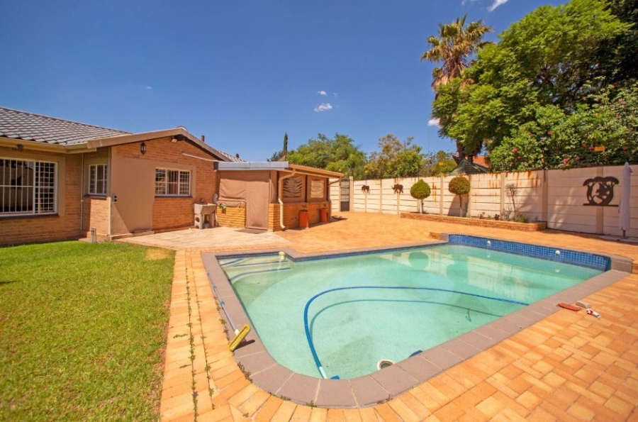 3 Bedroom Property for Sale in Croydon Gauteng