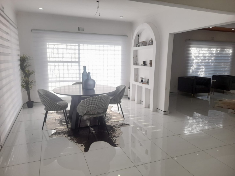 6 Bedroom Property for Sale in Winchester Hills Gauteng